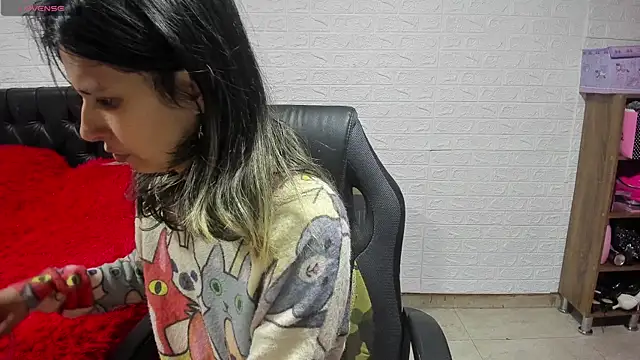 lauren ashlee online show from January 22, 3:40 pm