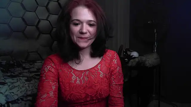 Naomi Robbins Love online show from October 7, 8:11 am