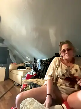 SummerBlueMoon online show from November 11, 9:26 pm