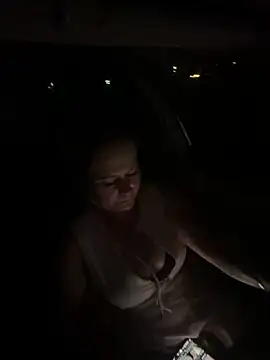 Snapshot of SummerBlueMoon chatting on February 18, 5:58 am SummerBlueMoon online show from February 18, 5:58 am