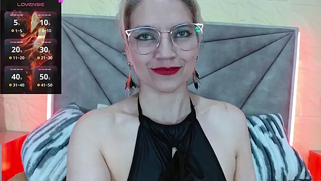Esmeralda oikos online show from June 3, 3:09 am