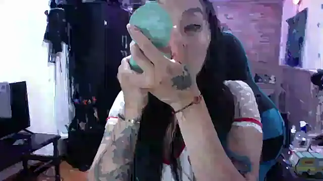 AngelaQueen  online show from October 29, 5:36 pm