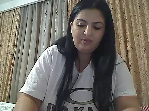 Snapshot of Ligia2024 chatting on October 19, 2:01 am Ligia2024 online show from October 19, 2:01 am