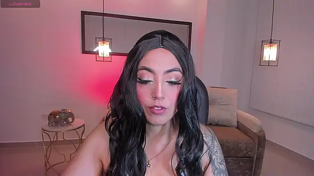 Snapshot of kim_thompson_1 chatting on November 27, 9:11 am kim thompson 1 online show from November 27, 9:11 am