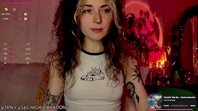 IttyKitty online show from September 13, 9:03 pm