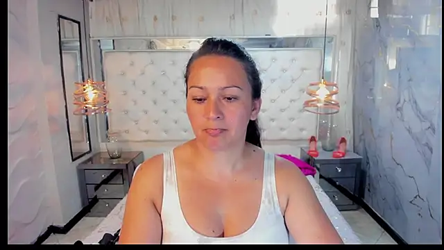 Georgina-Musk online show from March 13, 8:00 pm