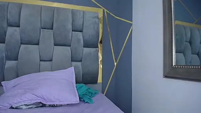 SalommeeT online show from December 12, 11:36 pm