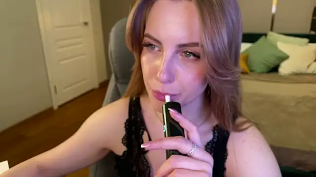 Snapshot of anita_blairr chatting on March 21, 1:10 am anita blairr online show from March 21, 1:10 am