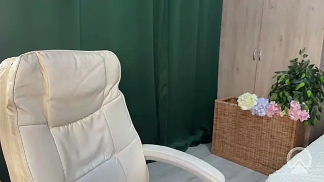 anita blairr online show from July 6, 1:57 am