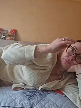 Snapshot of LybovNTV chatting on March 27, 8:26 am LybovNTV online show from March 27, 8:26 am