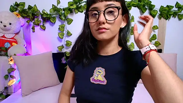 Snapshot of tati_cardenas chatting on October 27, 2:59 am tati cardenas online show from October 27, 2:59 am