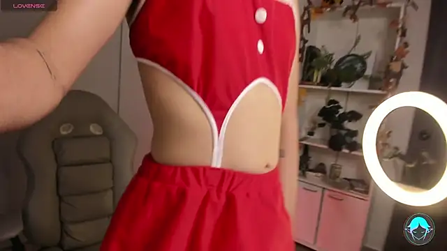 sofi elfqueen online show from December 30, 12:00 am