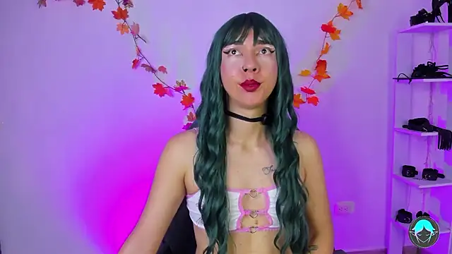 Snapshot of sofi_elfqueen chatting on March 7, 11:46 pm sofi elfqueen online show from March 7, 11:46 pm