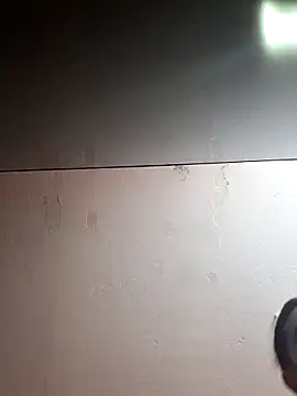 Snapshot of juuuaniii chatting on March 28, 11:10 am juuuaniii online show from March 28, 11:10 am