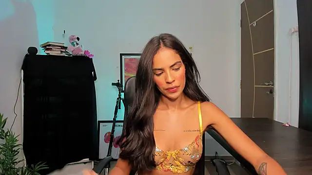 camille-rose online show from June 24, 7:57 pm