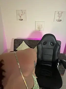 Megan lu2 online show from November 23, 4:23 am