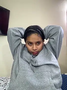 moncerrat luna online show from October 11, 9:13 pm