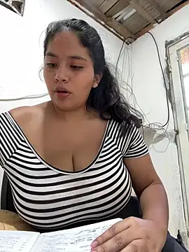 moncerrat luna online show from July 13, 8:44 pm