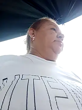 HORNY MATURE25 online show from December 31, 3:42 pm