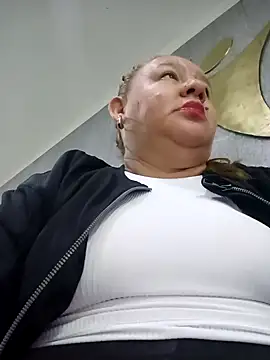 HORNY MATURE25 online show from January 3, 9:36 pm