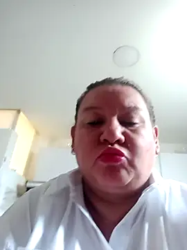 HORNY MATURE25 online show from September 28, 4:23 pm