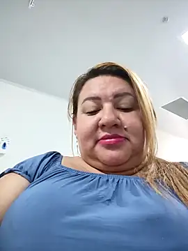 Snapshot of HORNY_MATURE25 chatting on April 13, 8:14 pm HORNY MATURE25 online show from April 13, 8:14 pm
