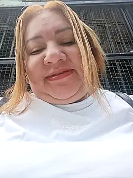 Snapshot of HORNY_MATURE25 chatting on May 5, 7:11 pm HORNY MATURE25 online show from May 5, 7:11 pm