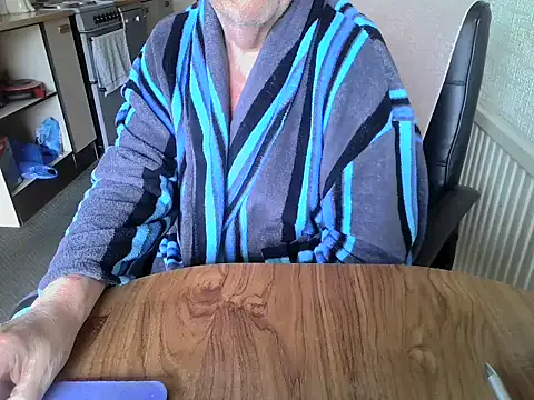 daddyflash online show from June 12, 8:24 am