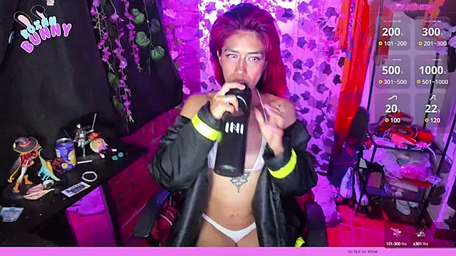 Roxanbunny1 online show from February 8, 11:13 pm