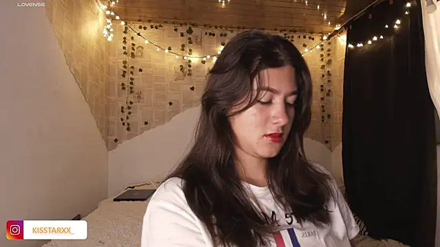 Snapshot of kisstarxxx chatting on November 14, 12:20 am kisstarxxx online show from November 14, 12:20 am
