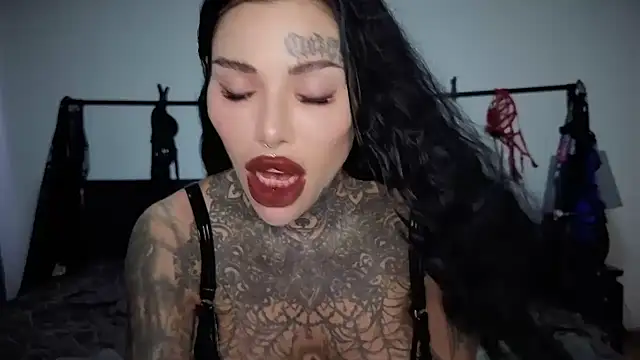 Snapshot of claudiacvc95 chatting on February 28, 5:08 am claudiacvc95 online show from February 28, 5:08 am