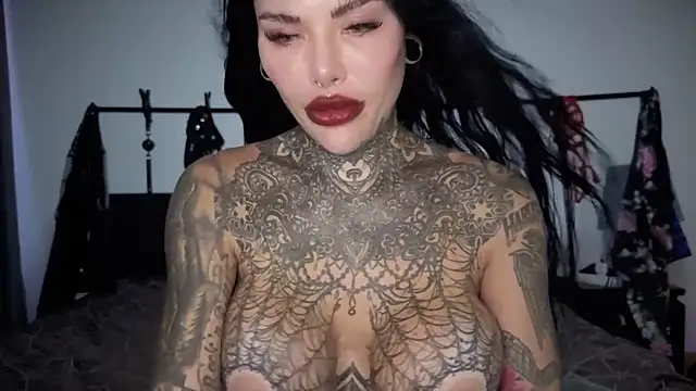 Snapshot of claudiacvc95 chatting on March 2, 7:15 am claudiacvc95 online show from March 2, 7:15 am