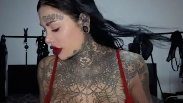 Snapshot of claudiacvc95 chatting on March 9, 4:49 am claudiacvc95 online show from March 9, 4:49 am