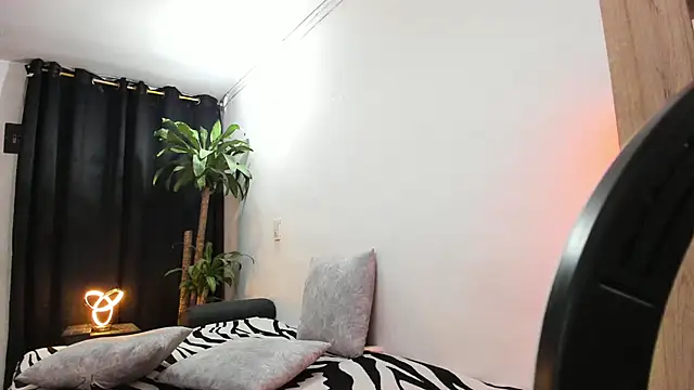 Lia-y-felipe online show from July 30, 11:48 pm