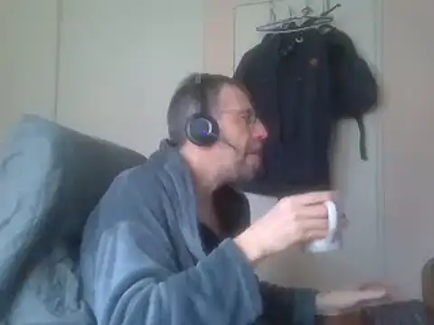 ptitcanard60600 online show from January 30, 1:10 pm