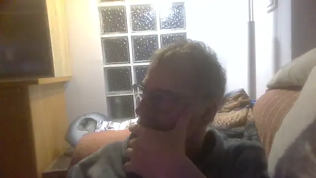 ptitcanard60600 online show from November 23, 11:37 pm