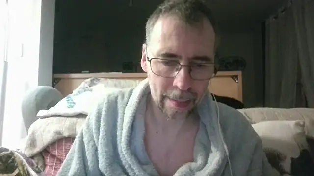 ptitcanard60600 online show from March 20, 9:19 pm