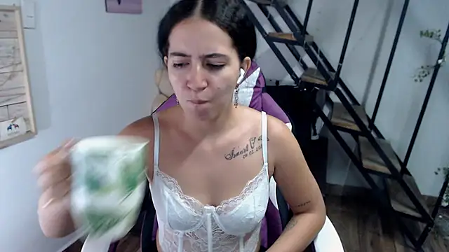 Snapshot of samantha_baby_ chatting on October 15, 7:14 pm samantha baby  online show from October 15, 7:14 pm