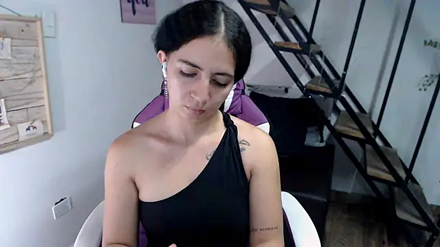 Snapshot of samantha_baby_ chatting on October 23, 9:46 pm samantha baby  online show from October 23, 9:46 pm