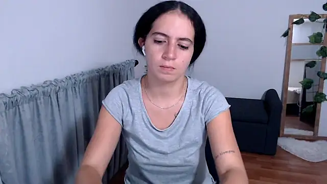 samantha baby  online show from November 21, 5:17 am