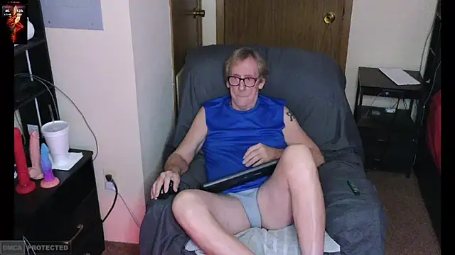 Lusty Kinks online show from January 12, 3:49 am