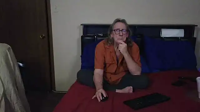 Lusty Kinks online show from February 8, 1:03 pm