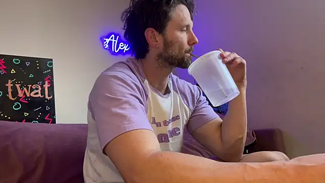 alexmannd online show from May 31, 8:10 pm