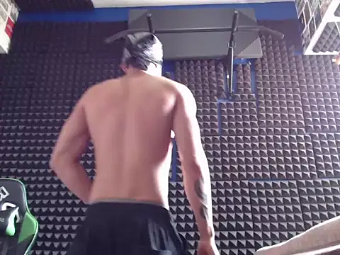 Snapshot of Curly_Angel24 chatting on October 31, 3:24 pm Curly Angel24 online show from October 31, 3:24 pm