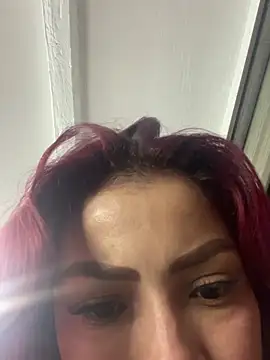 Snapshot of ari_sexy1 chatting on April 11, 2:27 am ari sexy1 online show from April 11, 2:27 am
