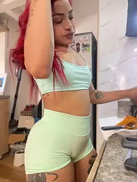 Snapshot of ari_sexy1 chatting on April 22, 8:43 pm ari sexy1 online show from April 22, 8:43 pm