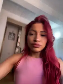 Snapshot of ari_sexy1 chatting on May 24, 8:47 pm ari sexy1 online show from May 24, 8:47 pm
