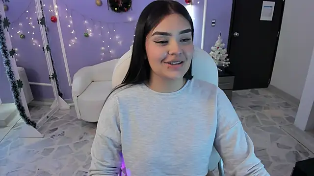 martinasaez online show from January 8, 7:34 pm