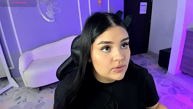 martinasaez online show from September 25, 7:39 pm