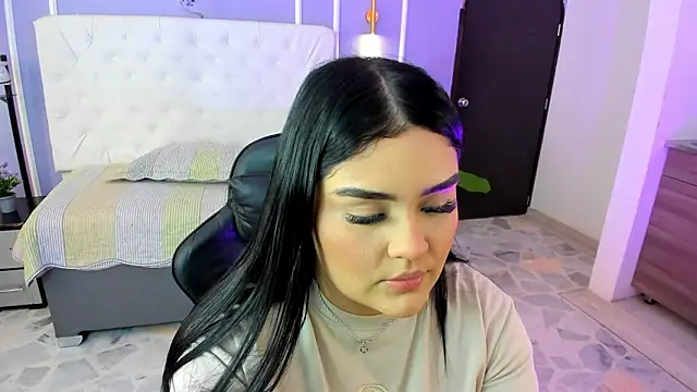 martinasaez online show from March 9, 8:57 pm